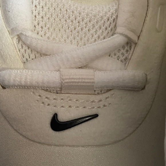 Nike Air Max White, black and blue Sneakers size 9.5 - Picture 11 of 12